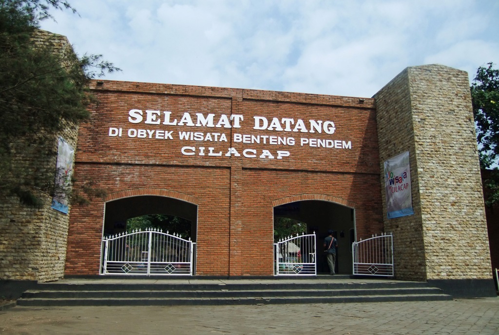 Benteng Pendem Cilacap Peninggalan Sejarah Yang Terpendam - Kabari News